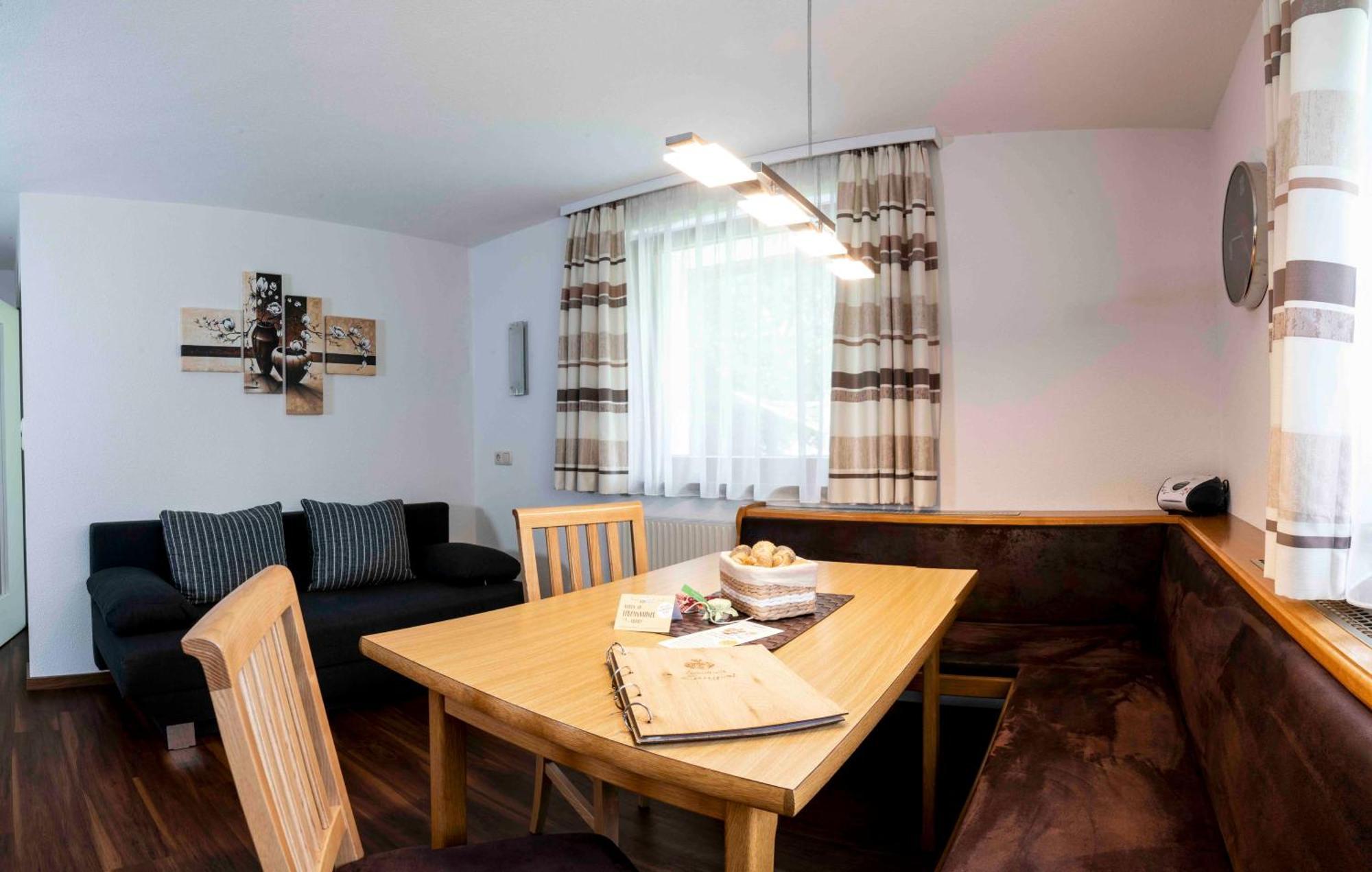 Landhaus Zangerl - Kobelerhof Landeck Pokoj fotografie